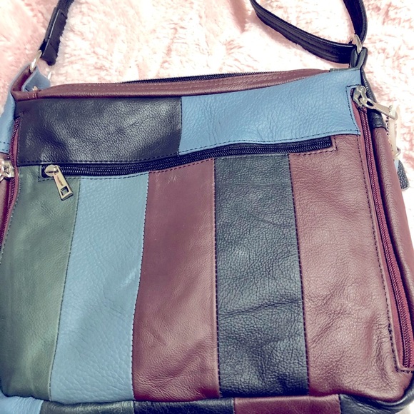 🆕Concealed weapon leather 🔫 locking compartment for gun🔫 leather handbag NWT - Picture 8 of 16